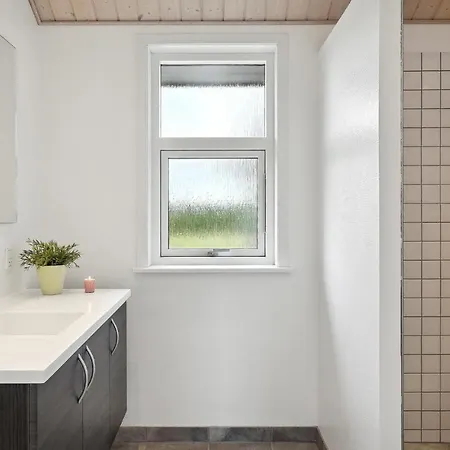 4 Bedroom Cozy In * Hadsund